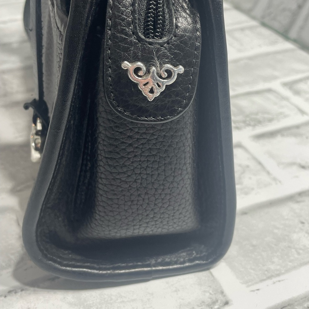 Brighton Black Crocodile-Embossed leather Shoulder Bag. Hearts. Pre-owned. Tote - Picture 3 of 16